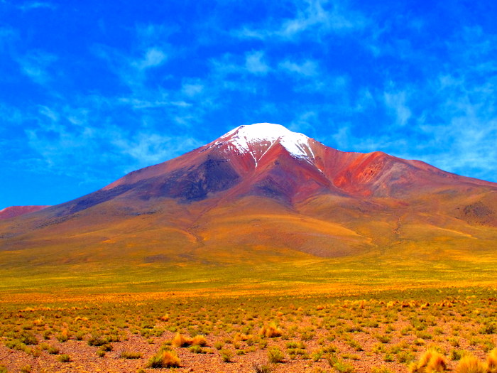 Vibrant colors on the Salar de Uyuni