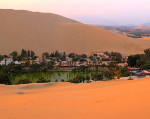 Huacachina, Peru Feature